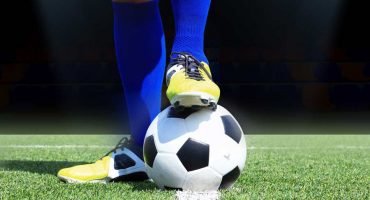 Nasıl Futbolcu Olunur? Suni Çim Sahalar Nasıl Kurulurlar?