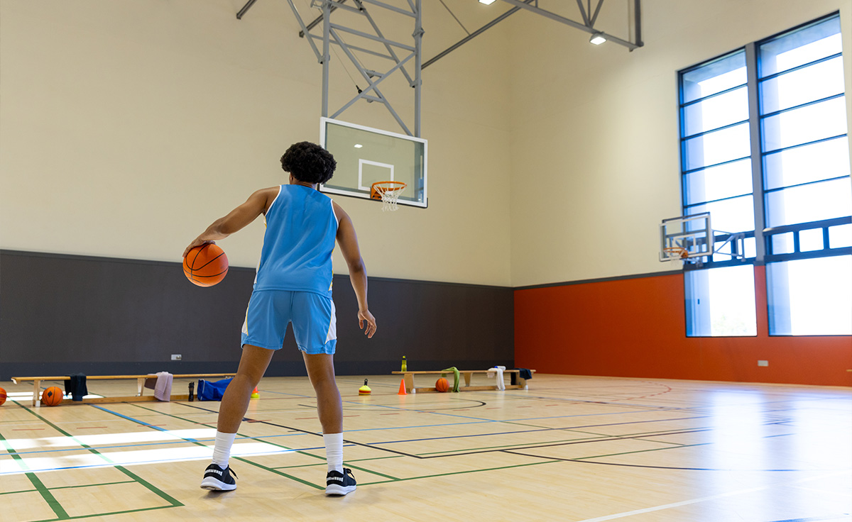 Indoor Basketball Court2?>