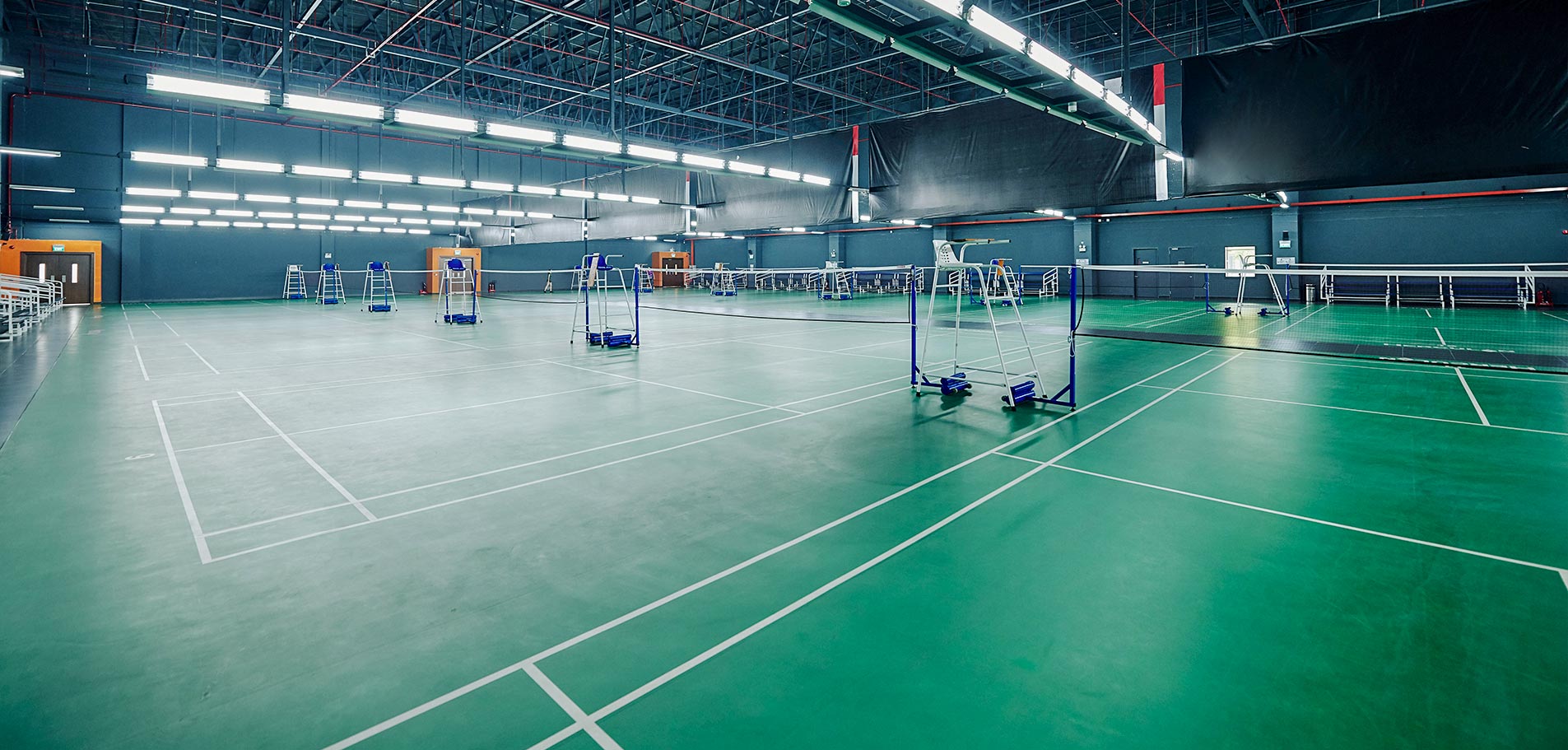 Kapalı Badminton Kortu2