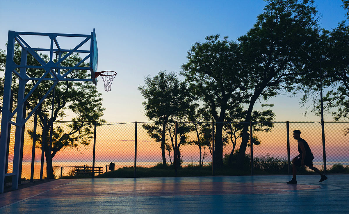 Outdoor Basketball Court2?>