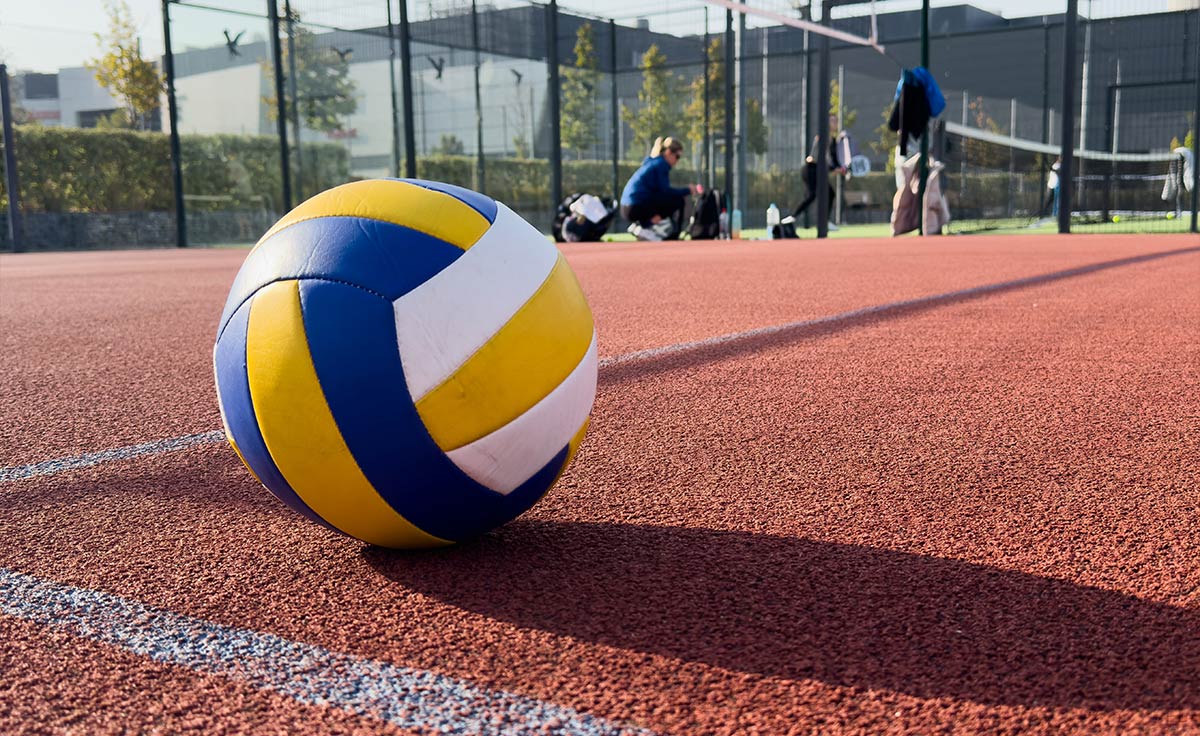 Outdoor Volleyball 1?>